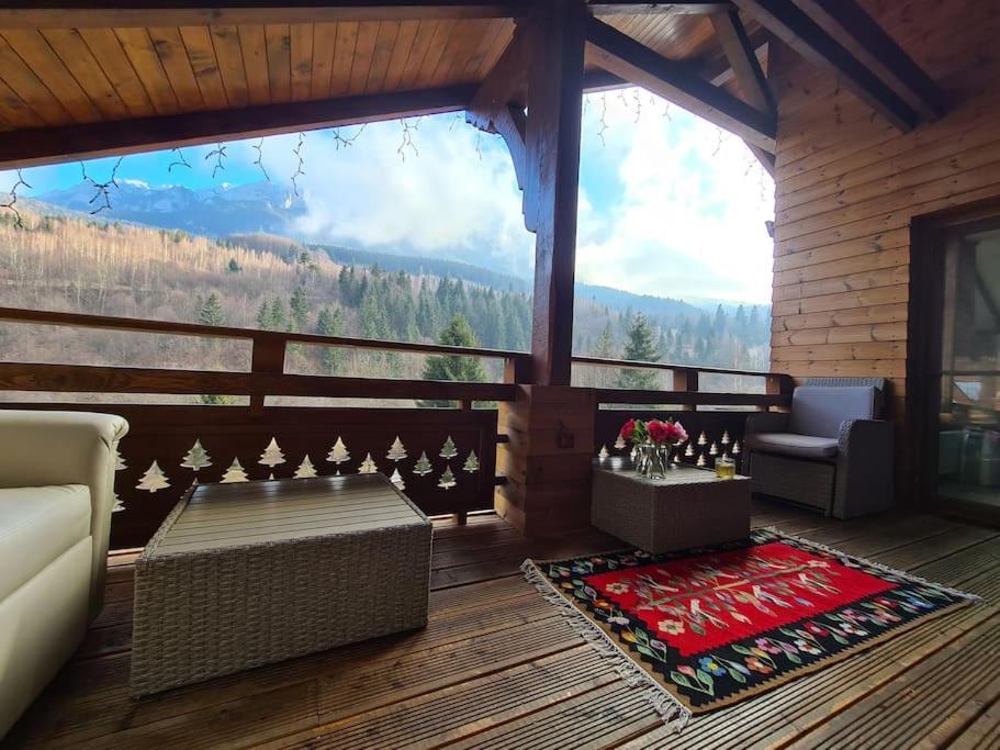 Pensiune Subcrai Cu Centru Spa Zărneşti Exteriör bild